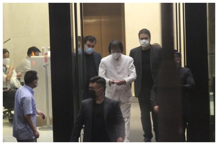上海仔郭永鸿带四保镖用餐四度被捕仍阔气曾与崩牙驹齐名