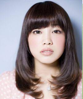 宽脸适合的发型 让脸颊更加立体