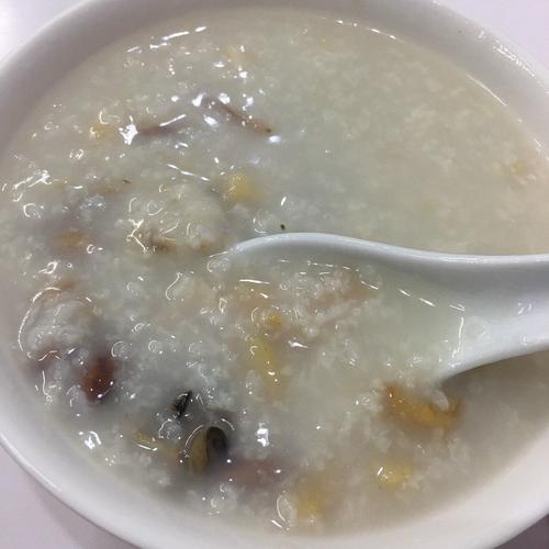 柴鱼花生粥 $