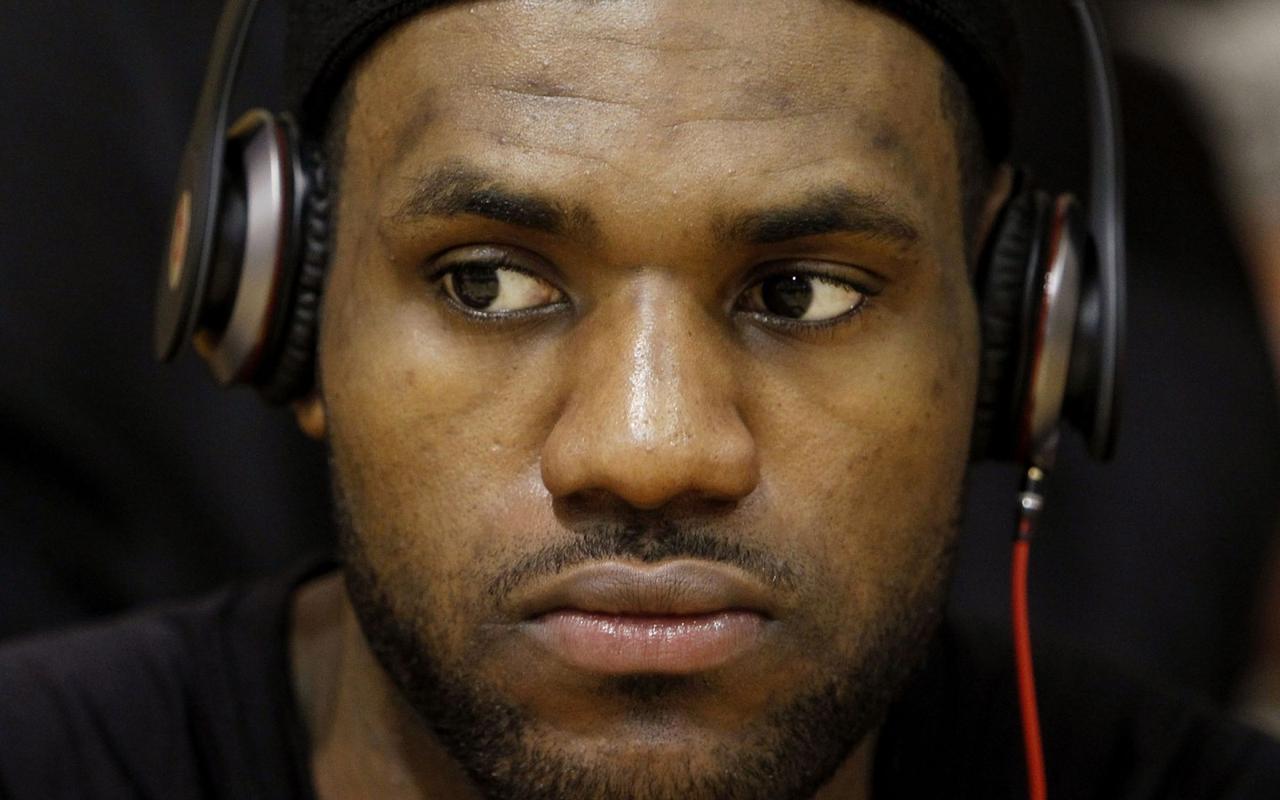 勒布朗詹姆斯壁纸詹姆斯图片大全