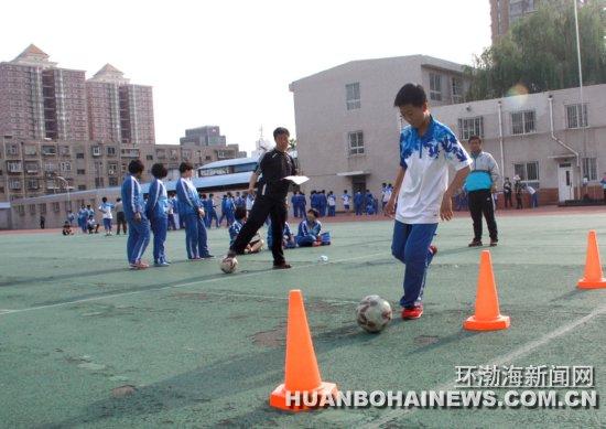 唐山五十四中开展校园文化体育科技艺术节(图)
