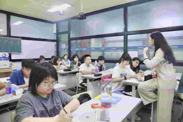 福州台江播音主持专业艺考费用