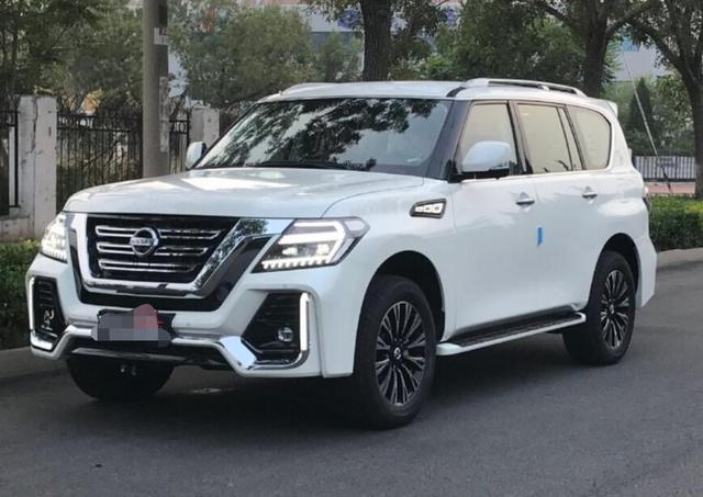 又一进口豪华硬派suv成功了!从56万跌到45万,新日产途乐真霸气