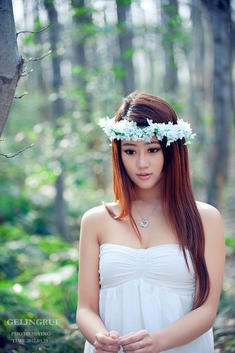 葛凌芮 武汉大学艺术系 一个很美丽的女孩 祝你永远快乐,美丽!