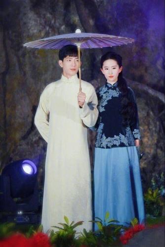 刘亦菲参加《南烟》发布会,一袭旗袍气质高级而又优雅