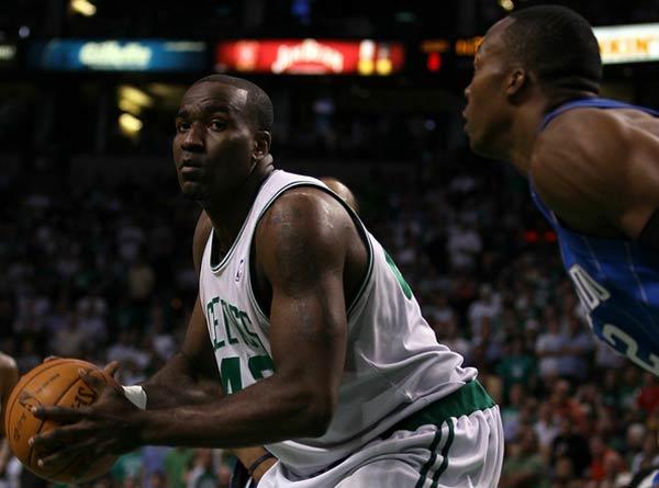 组图:魔术凯尔特人第六战 皮尔斯指点绿军江山