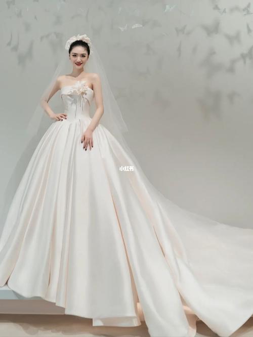 全网最唯美的41566款梦幻大拖尾婚纱合集来啦～_婚纱_lovebridal