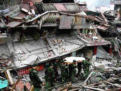 0级地震,震中位于四川省汶川县映秀镇与漩口镇交界处,北纬31.