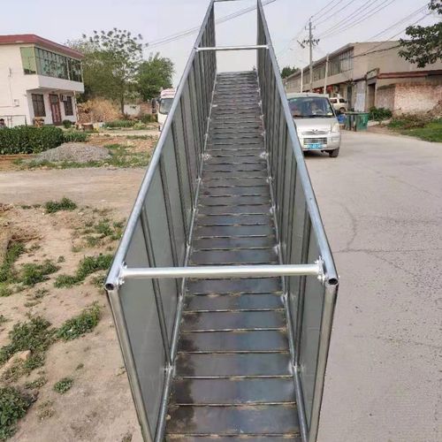 手摇电动小型移动式升降装卸平台赶猪通道装猪爬梯出