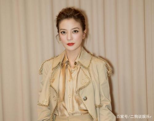 45岁赵薇复古写真照曝光,为灾区捐款50万,引发网友热议