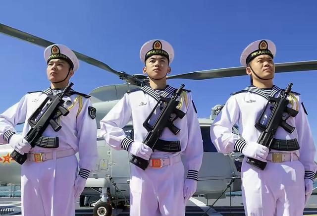 军舰上生活的战士们真心不易!为他们点赞!