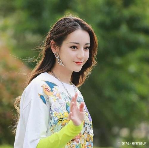 唐朝和尚的2句诗,迪丽热巴的3句话,跨越千年的知音共鸣