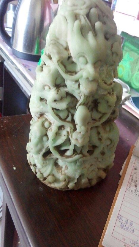 我有个五龙戏珠 明清年代的 玉器