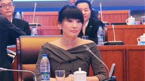 娃哈哈公主宗馥莉颜值出众身家四百亿38岁未曾谈过恋爱
