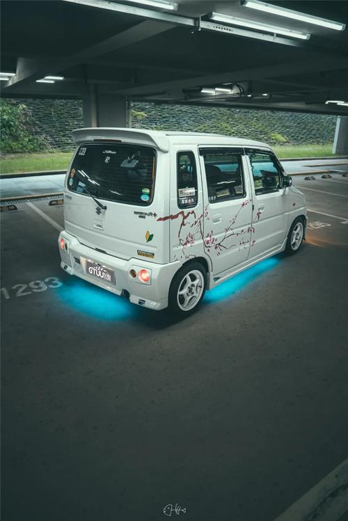 为什么西瓜会选择北斗星,原因很简单,他酷爱日本汽车文化,而北斗星