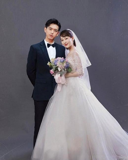 替杨紫李现尴尬:开局一张图,内容全靠编