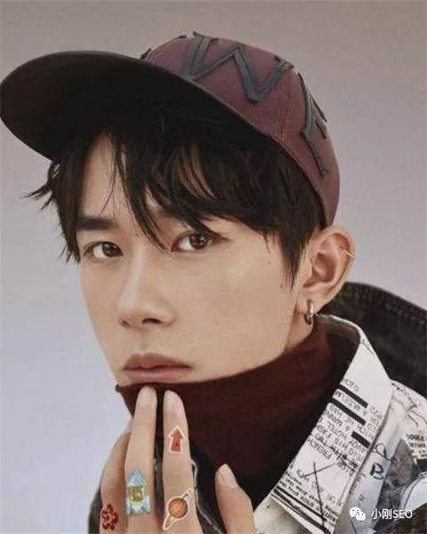 戴耳坠的8大男星,鹿晗,千玺上榜,最后黄子韬的新耳坠让人着迷