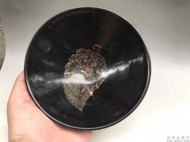 宋代吉州窑木叶斗笠盏