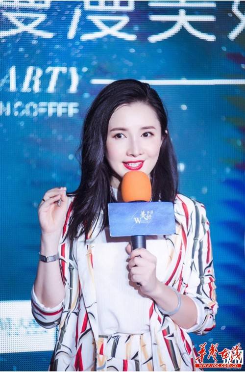 湖南卫视主播丢丢美好开讲公开首聊在屏幕上消失的那两年