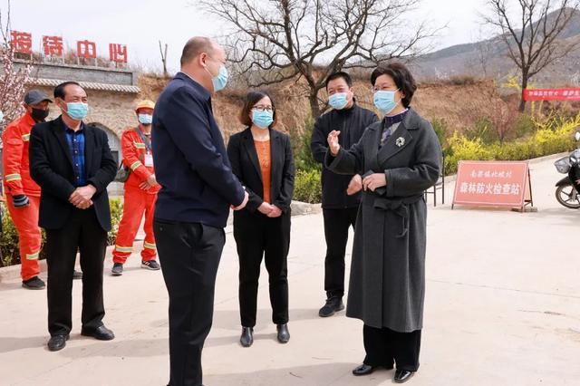 新闻早知道连发三个蓝色预警市区公交线路临时调整襄汾7人投案洪洞招