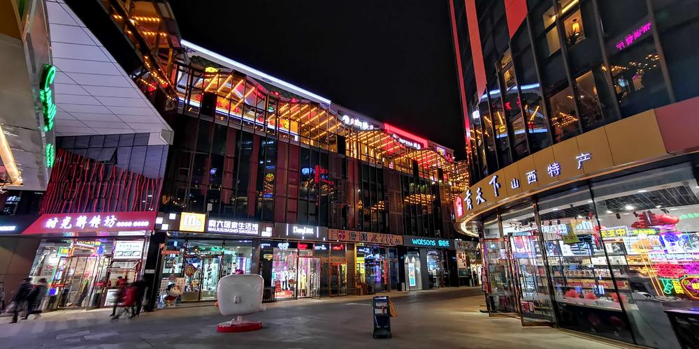 太原中正天街夜景