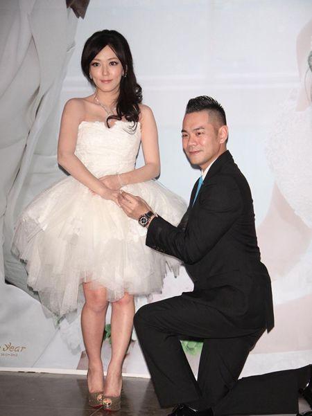 郭人豪老婆nina背景家境资料 郭人豪nina离婚了