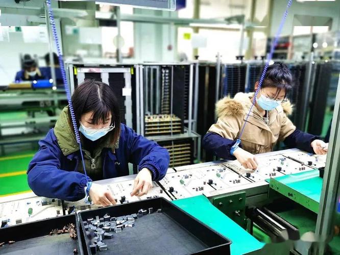 就地过年丨蔡甸冠捷显示科技花式宠留厂员工_武汉