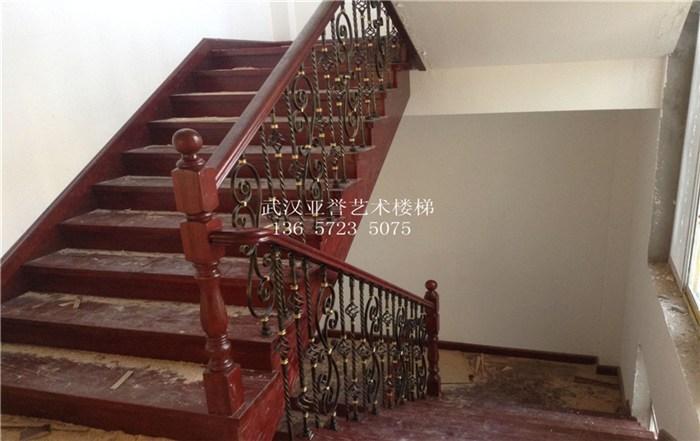 铁艺楼梯_随州铁艺楼梯  > 产品规格:面议 产品数量:面议 价格说明:议