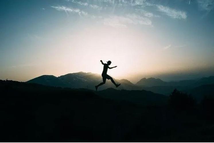 接受更大的挑战, 主动完成高负荷的事, 顶着压力扛铿锵前进