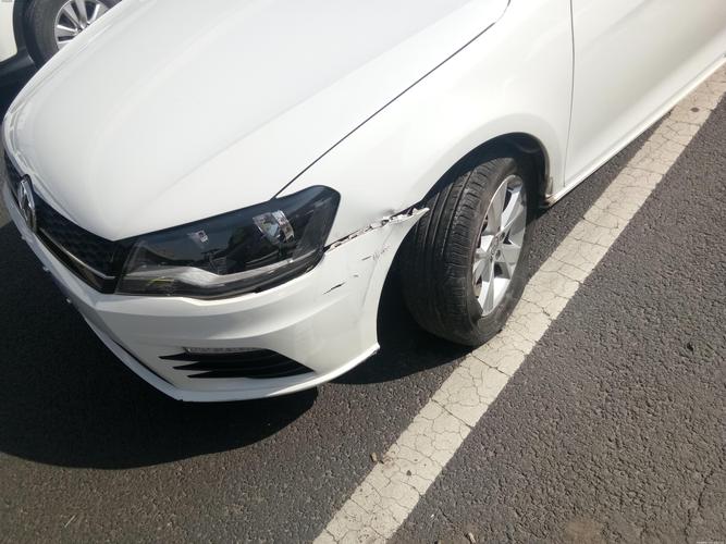 一汽大众-宝来 车辆发生轻微碰撞事故,安全气囊却全部