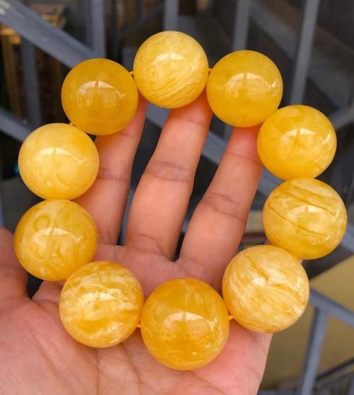 蜜蜡多少钱一克才不会被坑图文并茂看完再也不会被忽悠