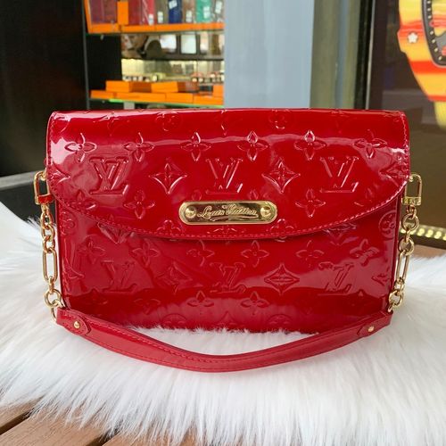 lv/路易威登红色漆皮女士单肩手提包