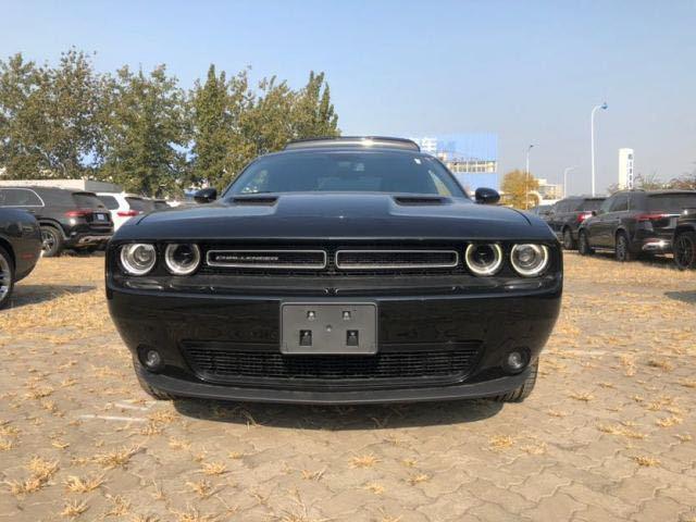 22款道奇挑战者美式肌肉跑车外形狂野不羁50多万确实很酷