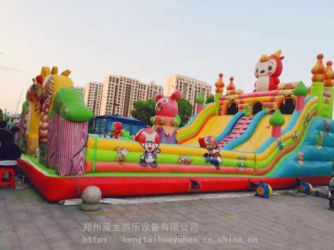 运动装备 游艺设施 大型户外陆地游乐设备 城堡气垫床郑州定做厂家