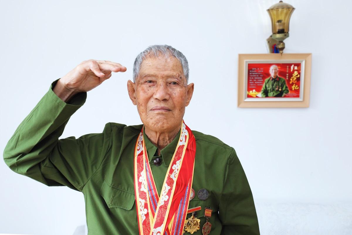 老兵还原"冰湖血战",这支部队从文登的大山走出