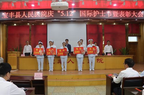 写美篇   优秀护士代表:乔晓玲,陈沛妍,张海曼,朱艳梅,刘亚飞,陈乐华