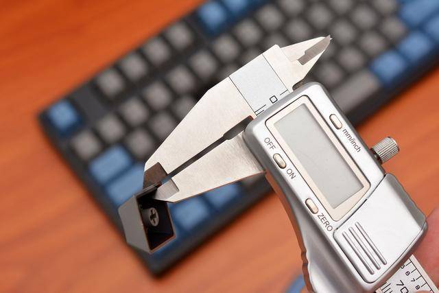 1.5mm厚pbt是leo一直坚守的.