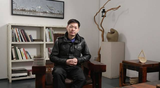 点的秩序 — 艺术家·章红兵