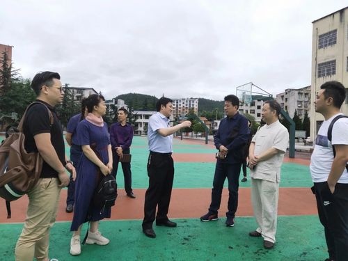 贝斯特校长回访贵州道真金星中学,进行音乐教育研讨