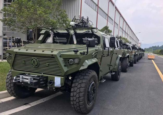 猛士军车真是仿制自悍马?一文解读猛士越野车进化史