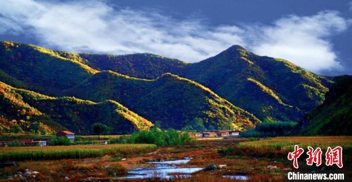 河北茅荆坝林场绿色发展70年:从黄坡到绿岭,从卖木头到卖风景