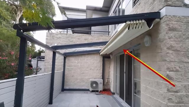 都说阳光房太贵了一楼院子就荒废在那做个遮阳棚能一键开合