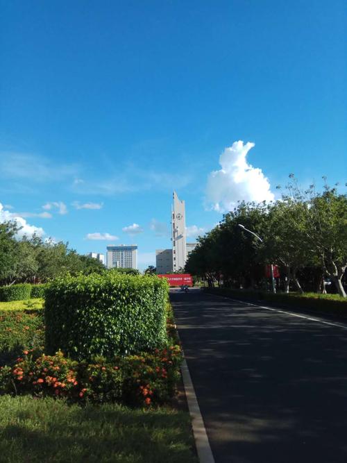 放假了的海南大学校园
