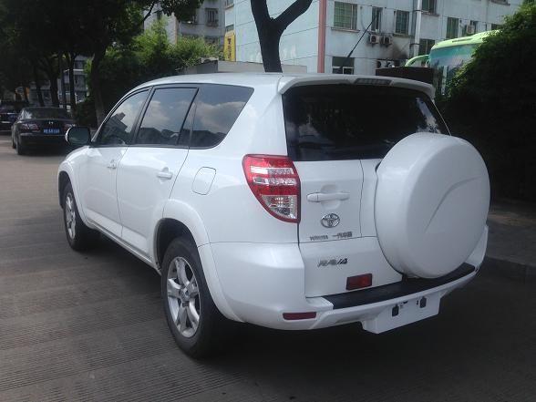 【宁波】2011年12月 丰田 rav4 2.0l 自动 豪华升级版 白色 自动档