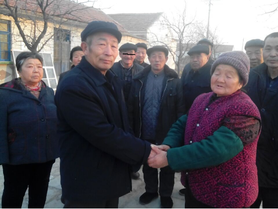 山东乐陵市"反腐大妈"张桂荣含恨离世