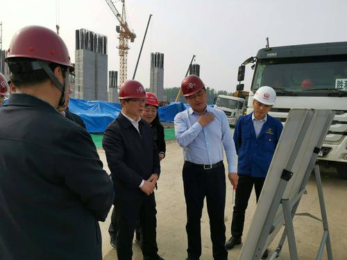 下午16:00中国铁路北京局集团公司赵春雷董事长莅临姚家园北街框构桥