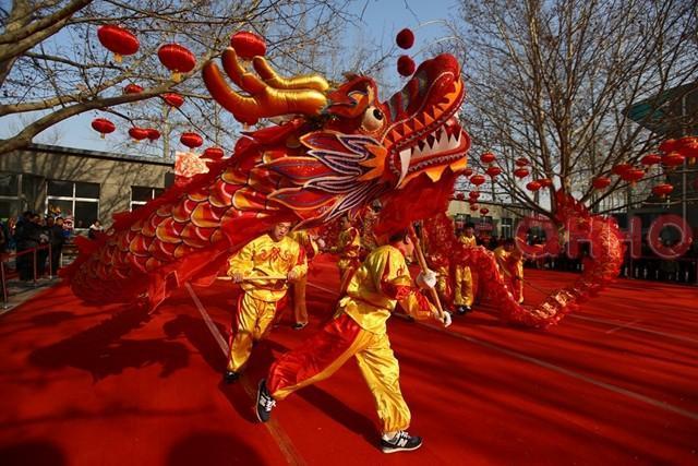 成都舞龙舞狮社团讲述舞龙习俗起源