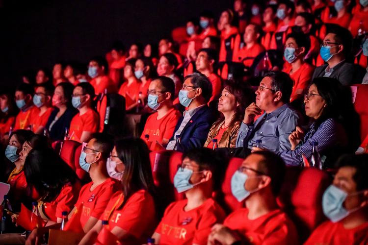 岁月在这儿观影引发观众情感共鸣