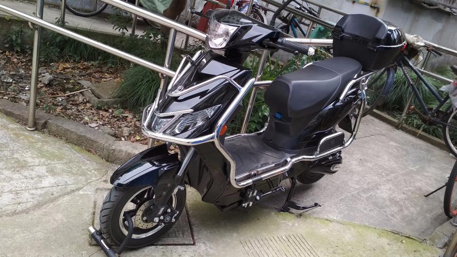 请问这款爱玛电动车电机的全部参数