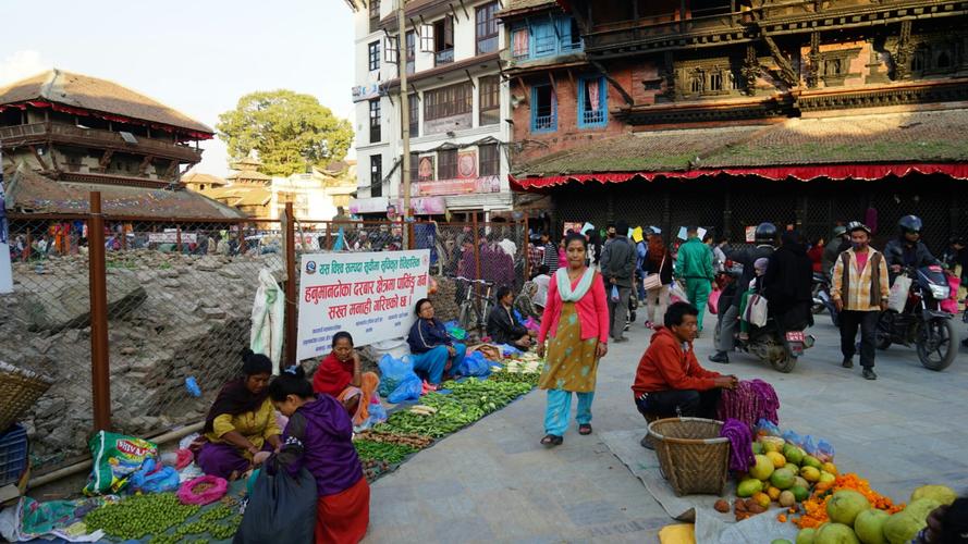 行者__尼泊尔拾遗